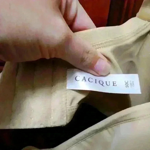 Cacique NWT padded tan colored bra size 50C - Picture 4 of 5